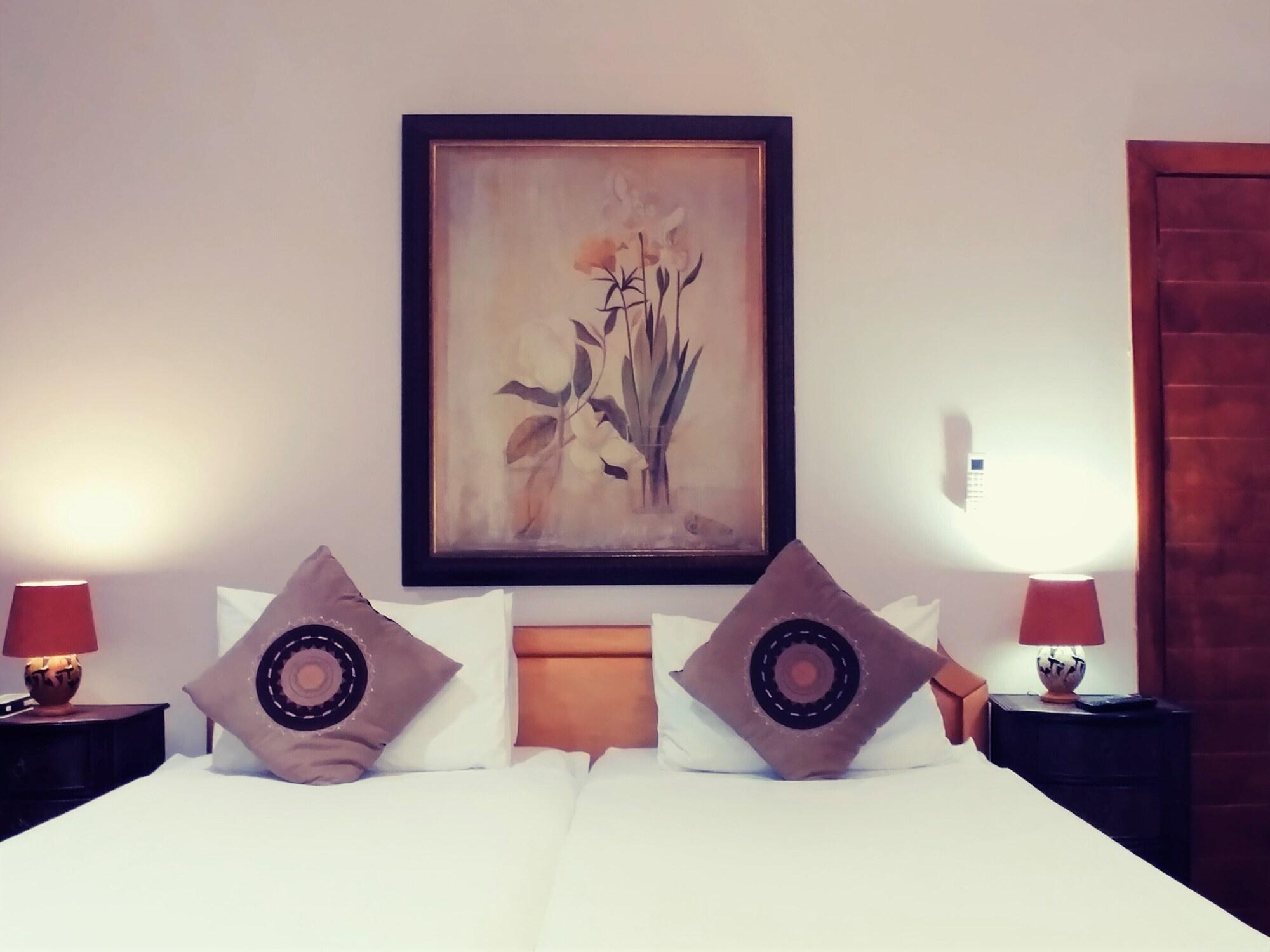 Winelands Villa Guesthouse And Cottages Somerset West Εξωτερικό φωτογραφία